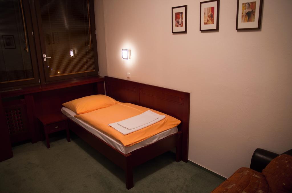 Hotel Bothe Поважска-Бистрица Экстерьер фото