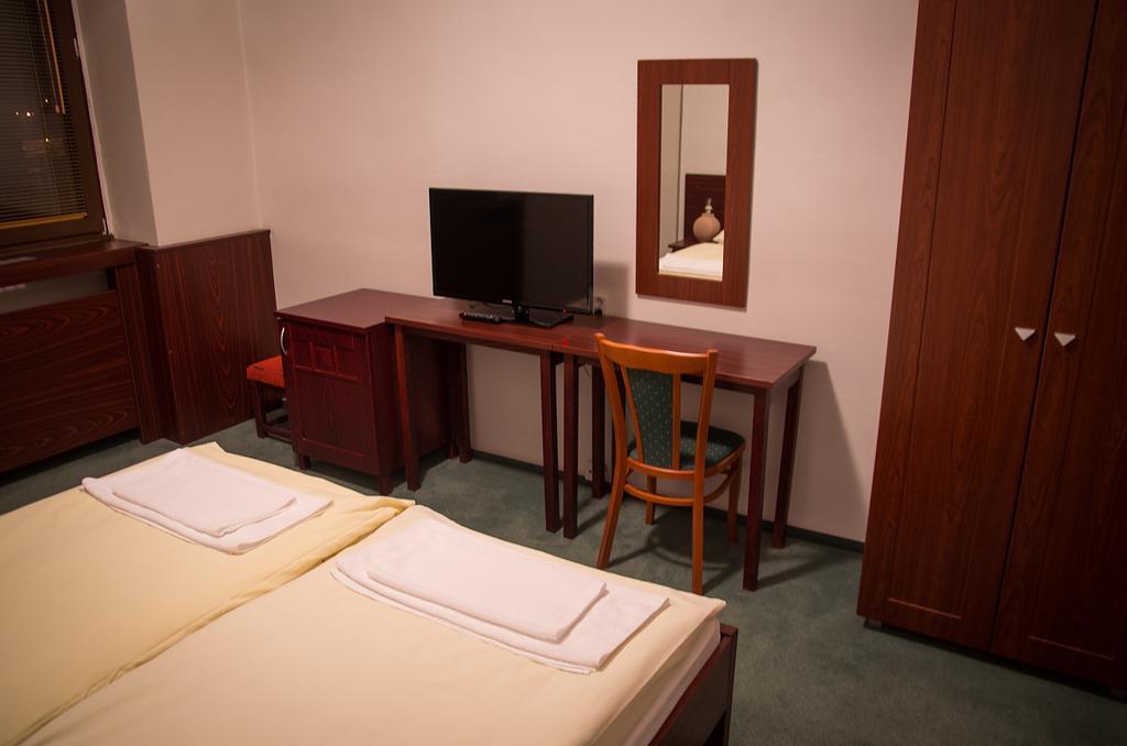 Hotel Bothe Поважска-Бистрица Экстерьер фото